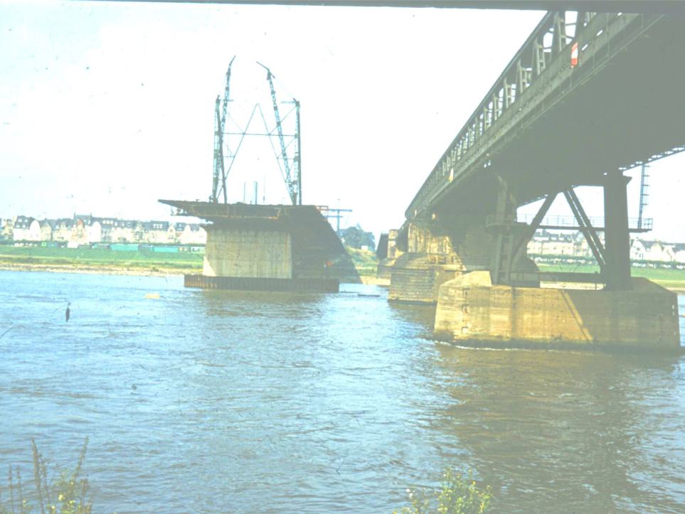 Die Oberkasseler Brücke